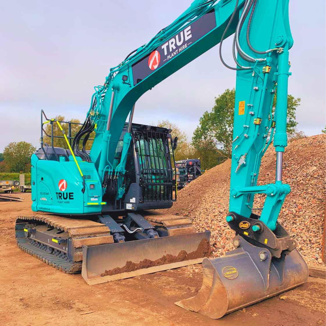 14t Excavator Hire from True Hire